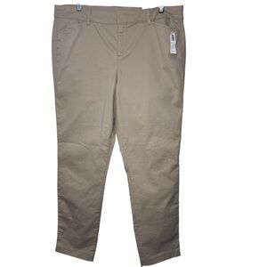 New Old Navy khaki Pixie pants. Women’s 14